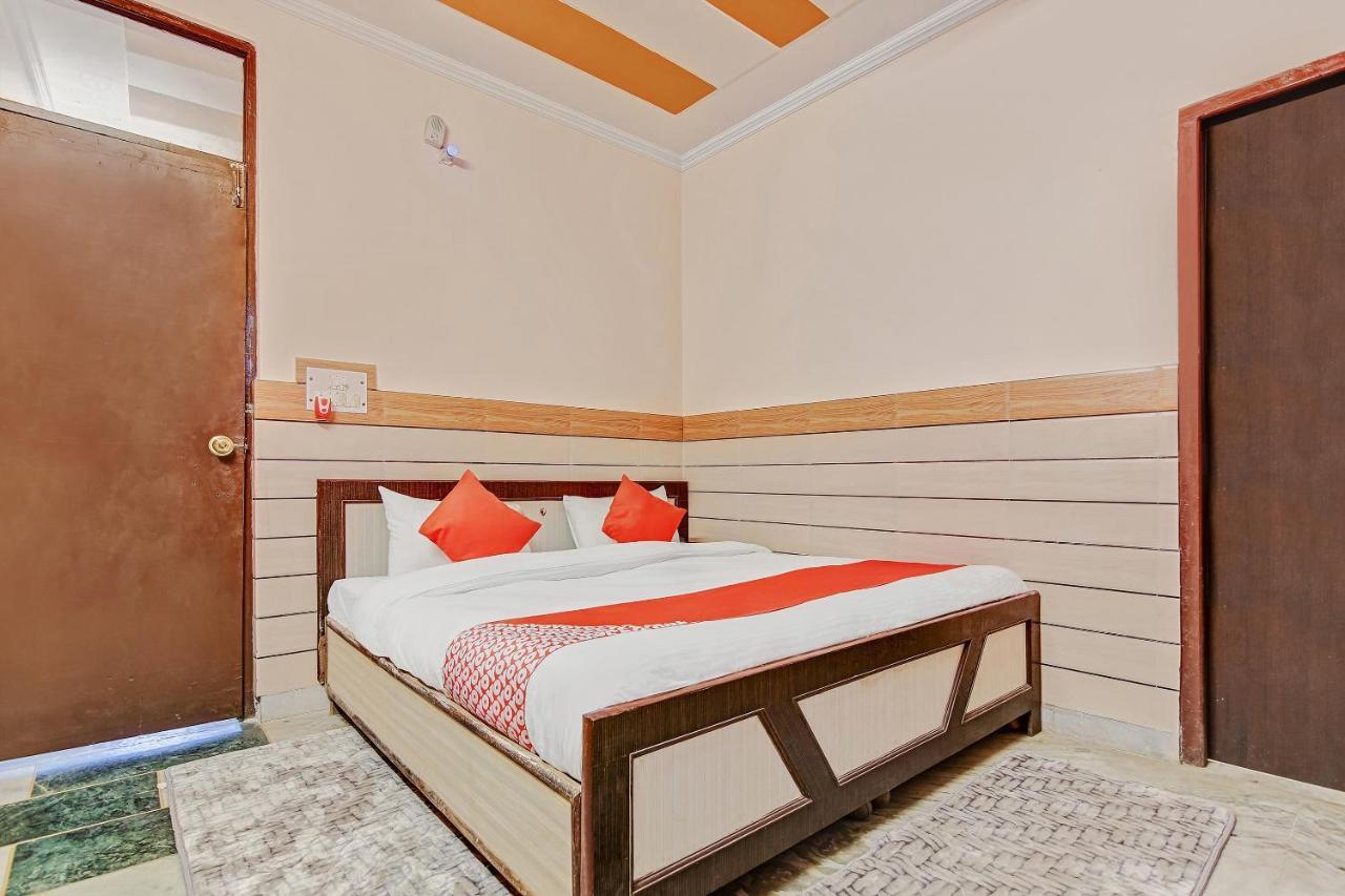 Oyo Park View Guest House Near Edm Mall Nova Deli Exterior foto